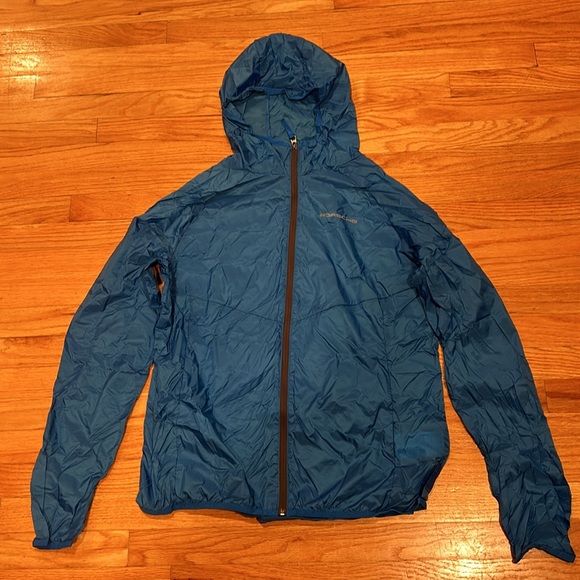 Porsche 2-in-1 Set. Reversible Quilted Men's Vest and Windbreaker Jacket Pair - Picture 11 of 13